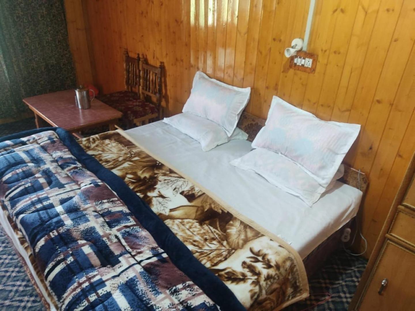 Roseland Cottage , Гулмарг Екстериор снимка