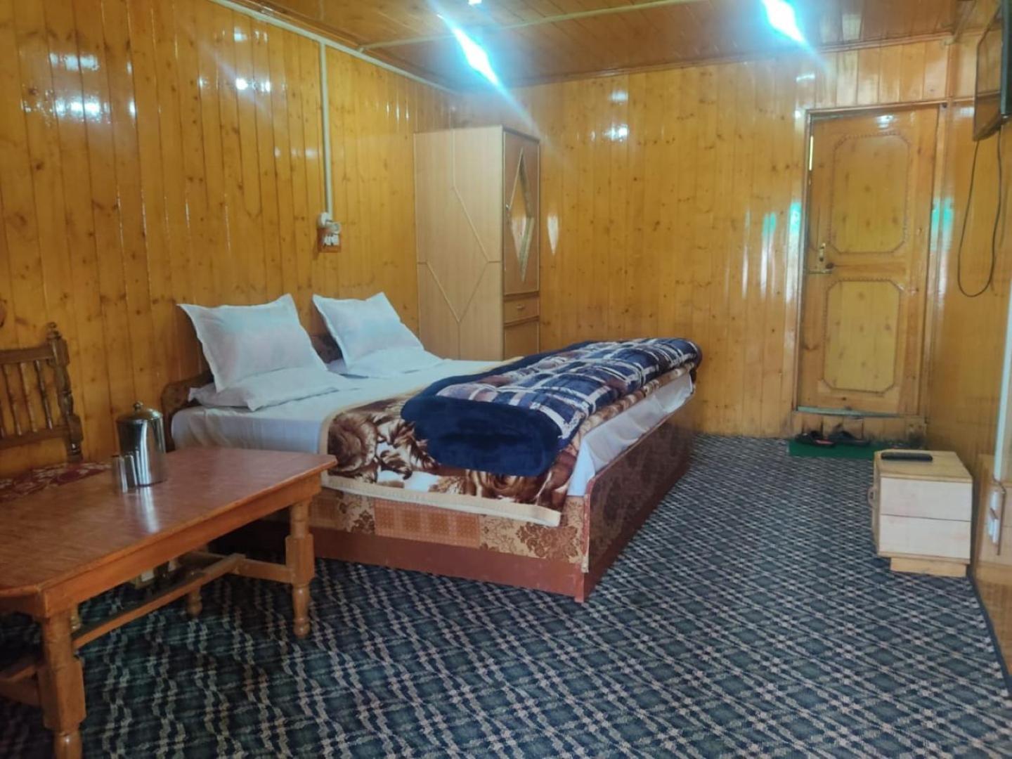 Roseland Cottage , Гулмарг Екстериор снимка
